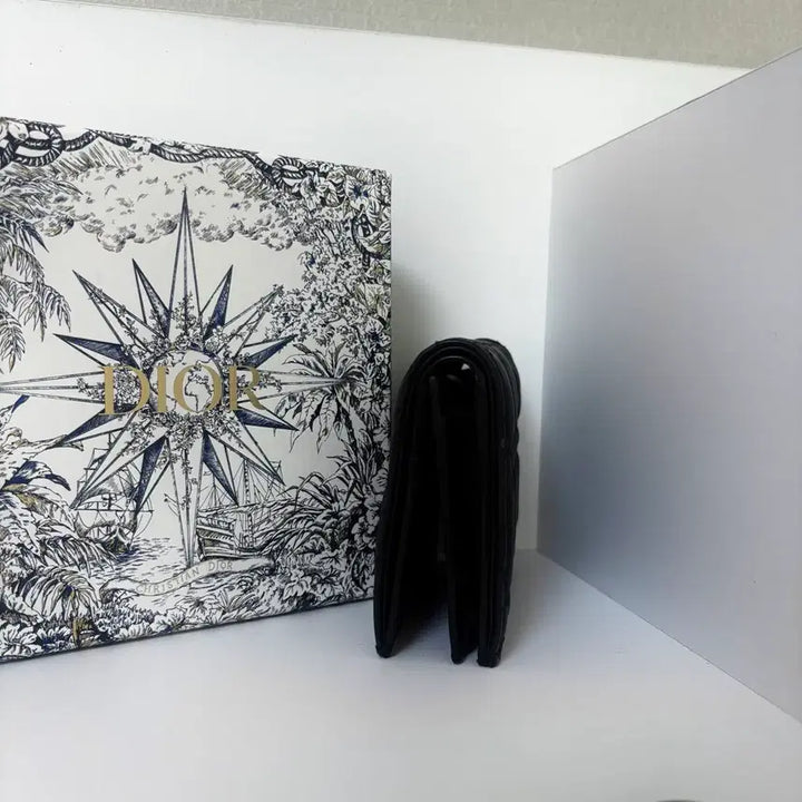 [BUNJANG] Dior Lady Dior Wallet Black Ultra Matte Cannage / 레이디 디올 지갑 블랙 울트라 매트 까나쥬 판매합니다.