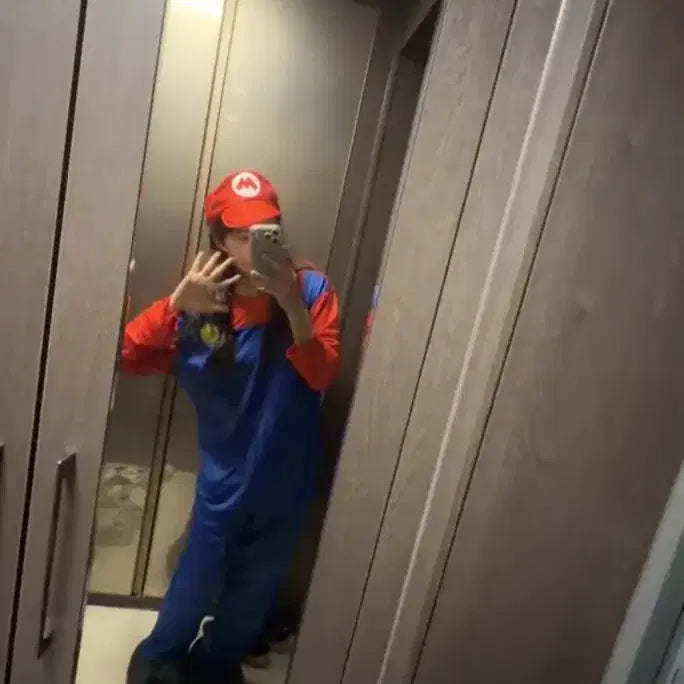 [BUNJANG] Mario Graduation Photo Costume Set / 마리오졸업사진