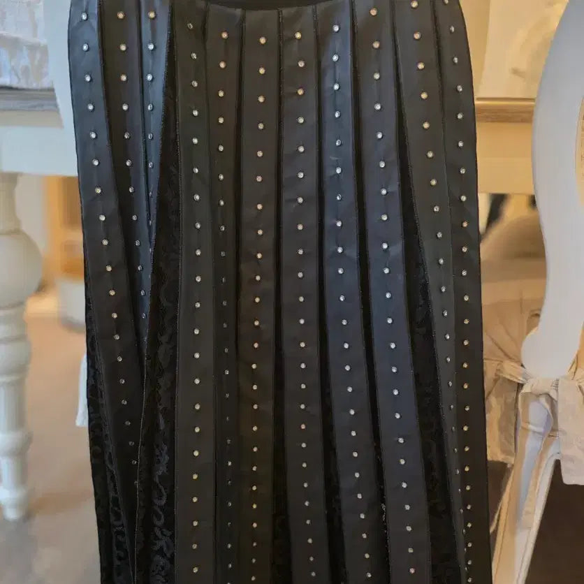 [SOLD OUT] 오브제 플리츠 롱스커트