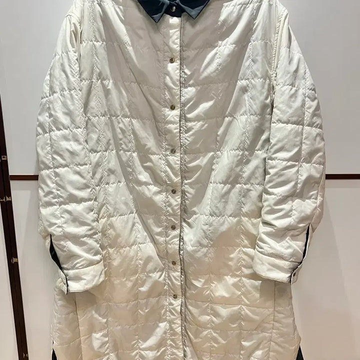 [BUNJANG] Felice Josuni Reversible Quilting Padding Jumper (Navy &amp; Ivory) / [조순희] 펠리체 조수니 양면 퀼팅 패딩 점퍼 (사이즈 66-77)