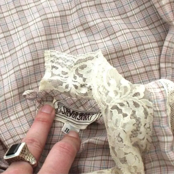 [BUNJANG] Vintage Check Lace Blouse / 빈티지 체크 레이스 블라우스 / 하이넥