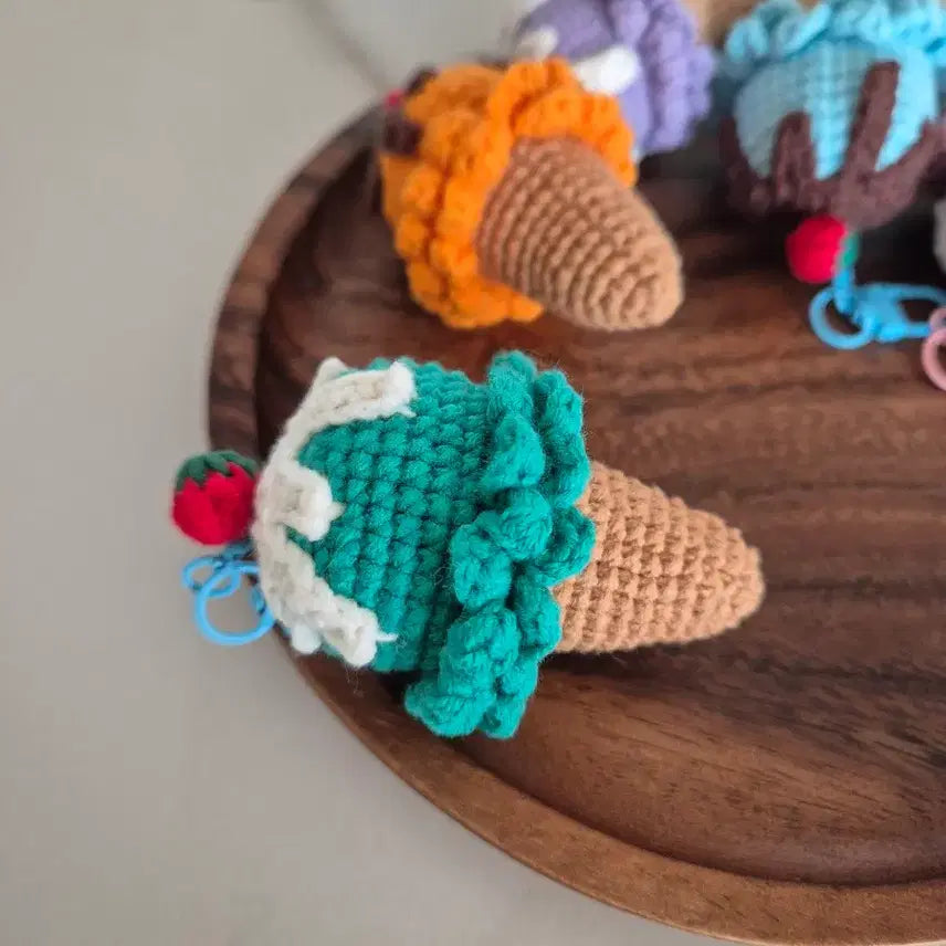 [BUNJANG] Handmade Crochet Ice Cream Keyring / 핸드메이드 뜨개 아이스크림 키링 1개