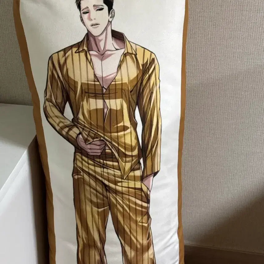 [BUNJANG] Joon Goo Body Pillow / 준구 바디필로우