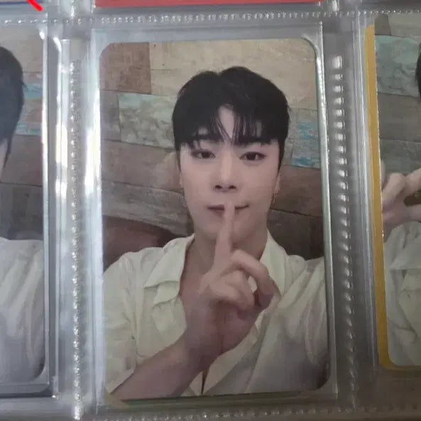 [SOLD OUT] 아스트로 문빈 Switch On 미공포 3장