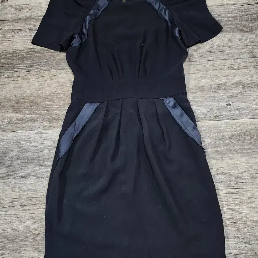 [BUNJANG] Maje Black Short-Sleeve Dress / maje 블랙 반팔 원피스
