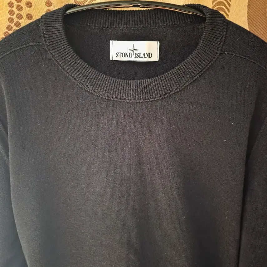 [BUNJANG] Stone Island Knit Sweater / 급쳐분 (정품) 새상품 과 동일한 스톤아일랜드 블랙 니트 S