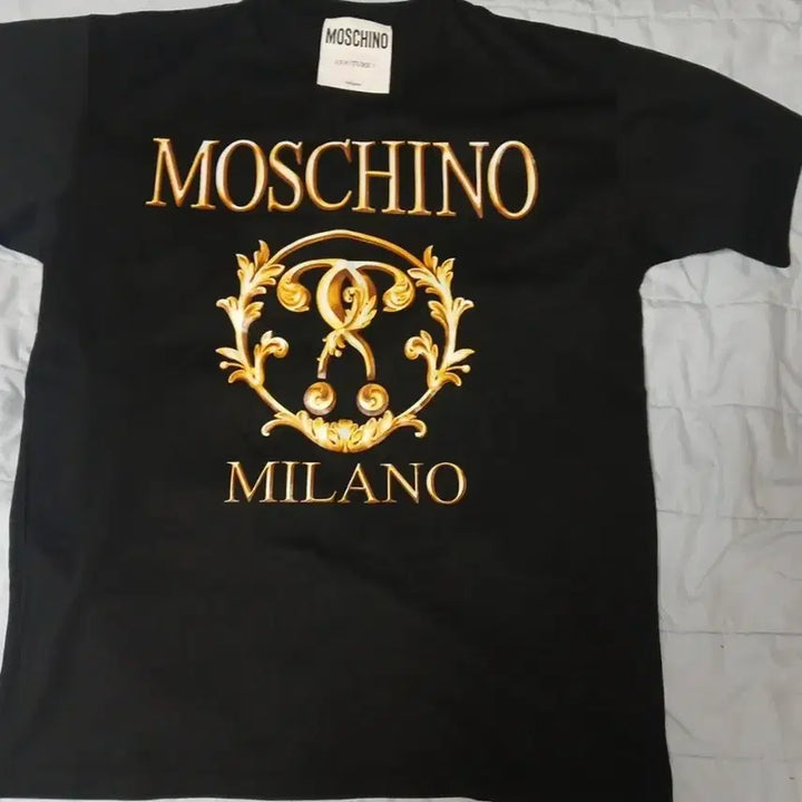 [BUNJANG] Moschino Milano Short Sleeve T-Shirt - Size L / (남녀공) 모스키노 밀라노 반팔 L