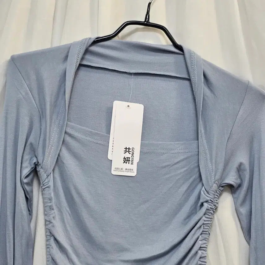 [BUNJANG] Light Blue Shirring Wrap Style Long Sleeve T-Shirt (Size S) / 연블루 엿닝셔링 랩 스타일 긴팔 티셔츠S
