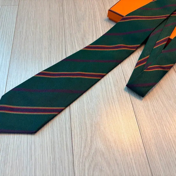 [BUNJANG] Yves Saint Laurent 8cm Silk Preppy Style Necktie / 정품 입생로랑(생로랑) 프레피룩 스타일 넥타이 8센티 상태굳