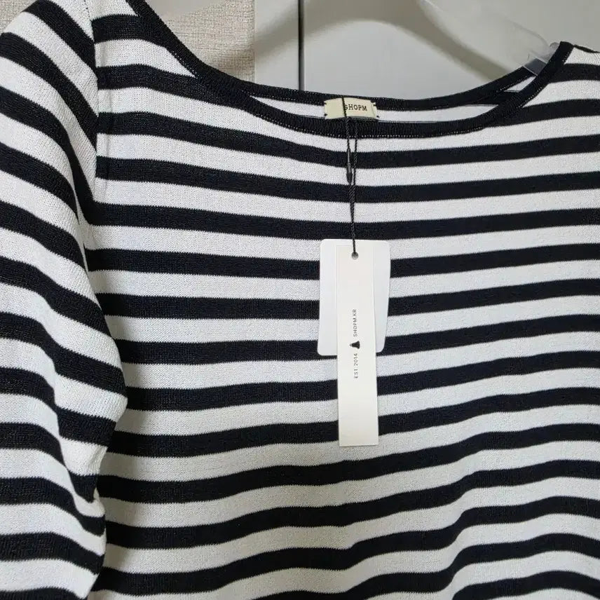 [BUNJANG] Shop M Boat Neck Stripe Knit Top / 샵엠 보트넥 스트라이프 니트 미착용 새상품