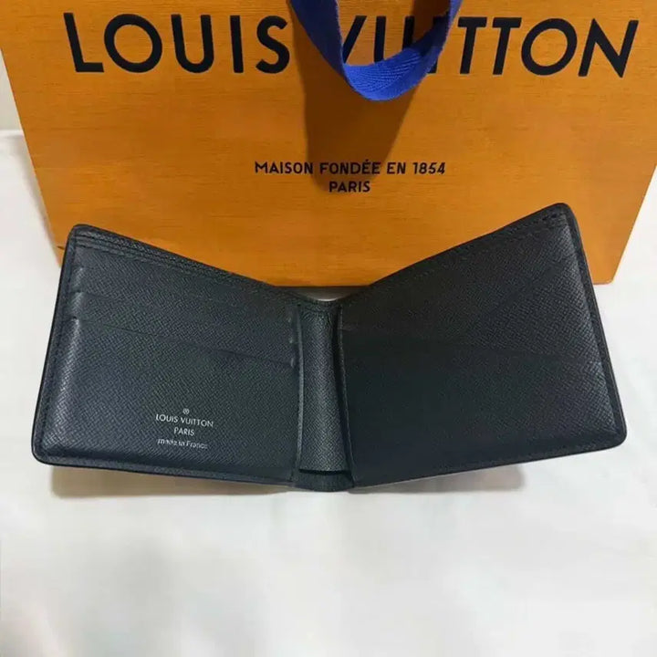 [BUNJANG] Louis Vuitton Monogram Eclipse Bi-fold Wallet / [새상품급/정품/급처] 루이비통 모노그램 반지갑 블랙