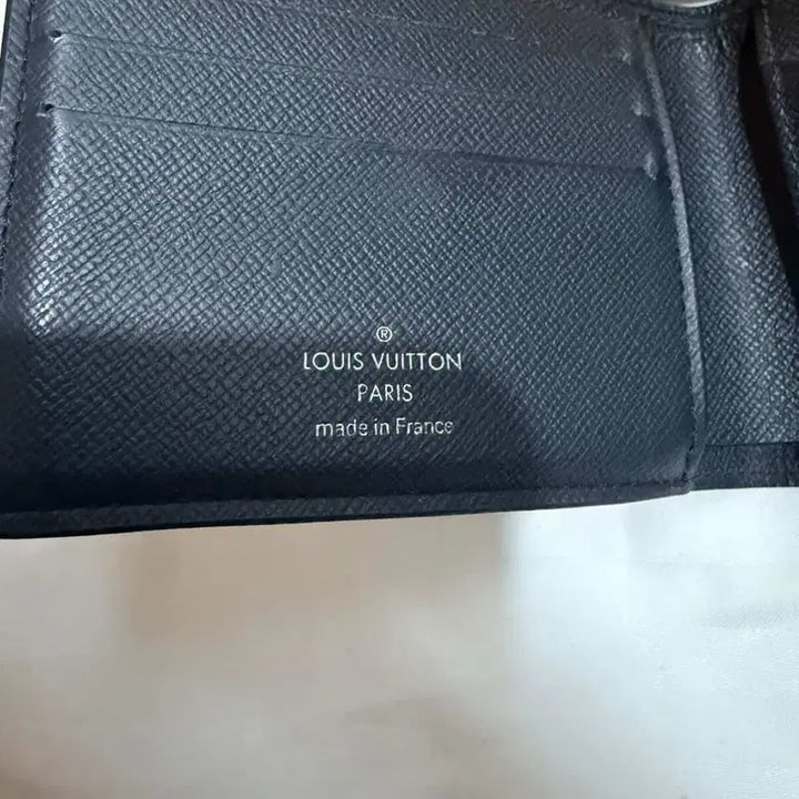 [BUNJANG] Louis Vuitton Monogram Eclipse Bi-fold Wallet / [새상품급/정품/급처] 루이비통 모노그램 반지갑 블랙