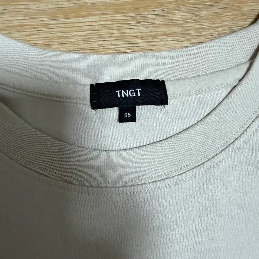 [BUNJANG] TNGT Semi-Oversized Short Sleeve T-Shirt Beige Size 95 / TNGT 세미오버핏 반팔티 베이지 색상 95사이즈 팝니다