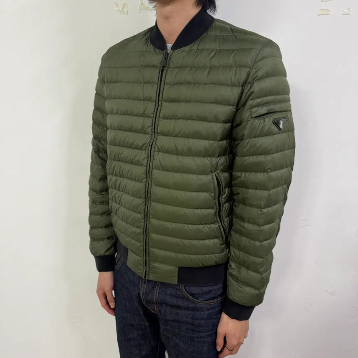 [BUNJANG] Prada Lightweight Down Bomber Jacket / 프라다 경량 패딩 자켓