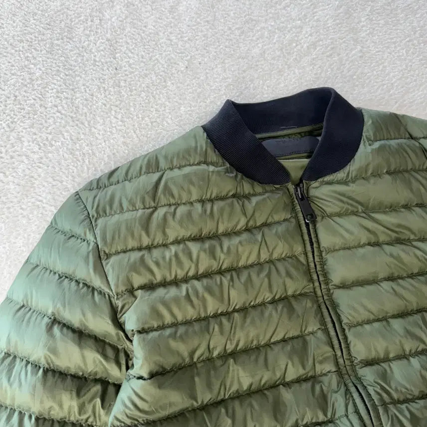 [BUNJANG] Prada Lightweight Down Bomber Jacket / 프라다 경량 패딩 자켓