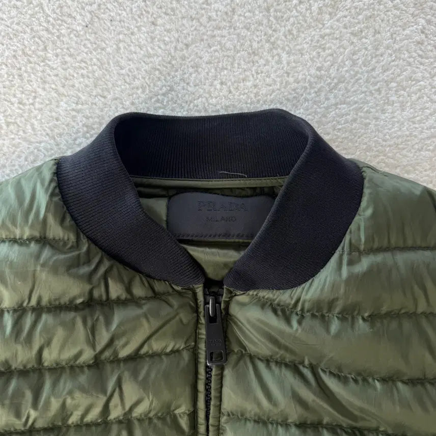[BUNJANG] Prada Lightweight Down Bomber Jacket / 프라다 경량 패딩 자켓