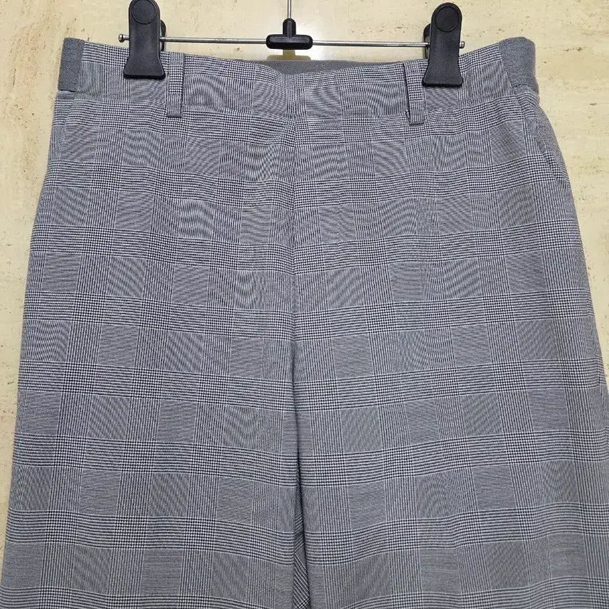 [BUNJANG] Uniqlo Summer Check Slacks M / [새상품급] 유니클로 여름 체크 슬랙스 M