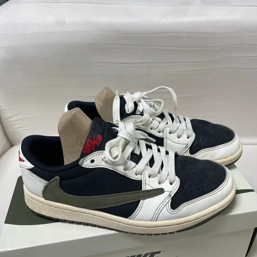 [BUNJANG] Air Jordan 1 Travis Scott Olive Low (240) / 조던1 트래비스스캇 올리브 로우 240
