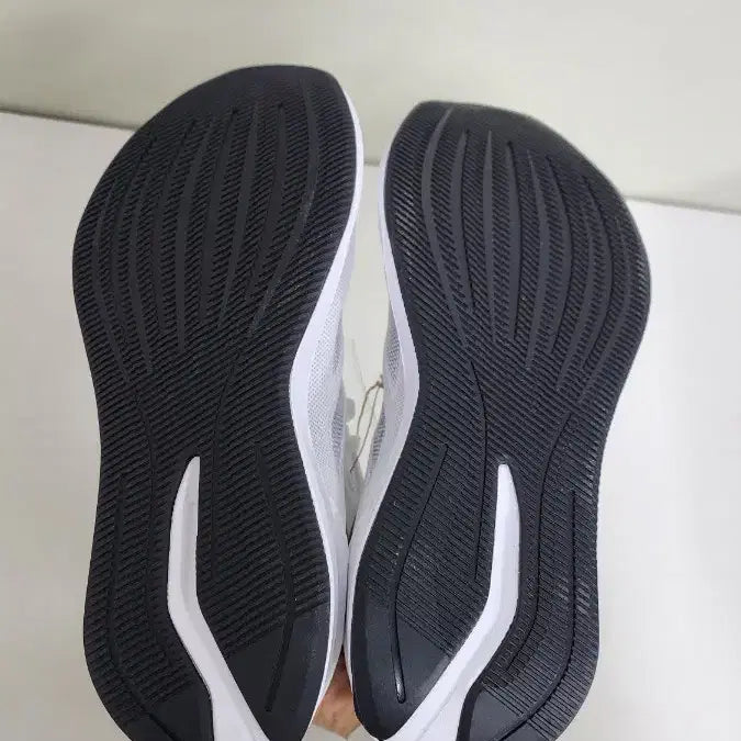 [SOLD OUT] 아디다스 듀라모 RC U 화이트 런닝화