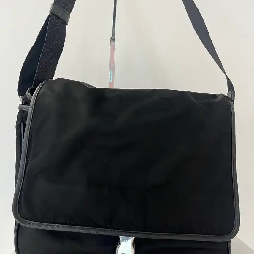 [BUNJANG] Prada Vintage Messenger Bag / 프라다 메신저백