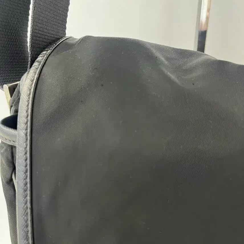 [BUNJANG] Prada Vintage Messenger Bag / 프라다 메신저백