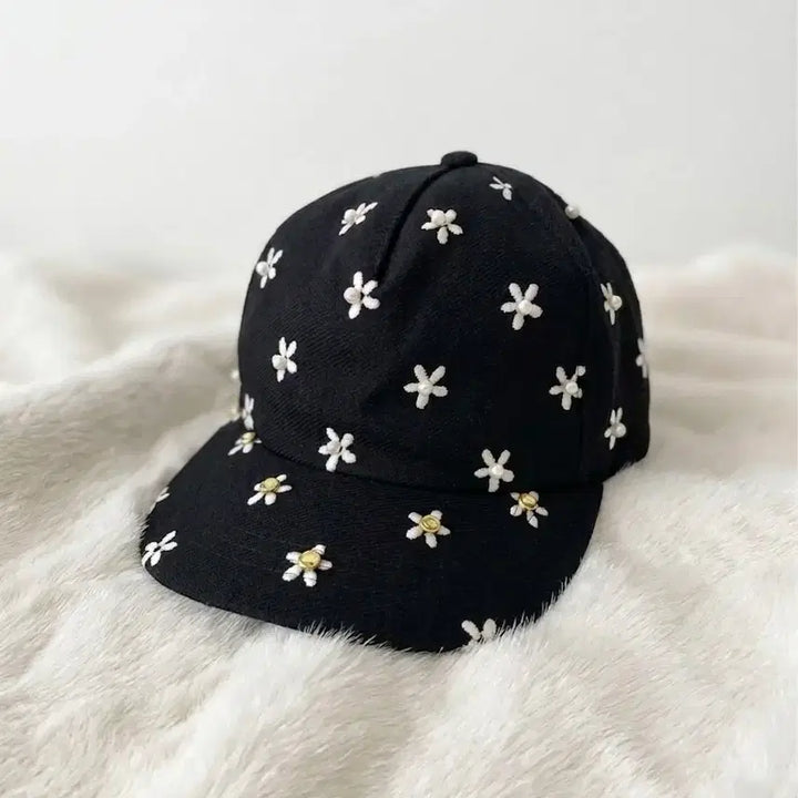 [BUNJANG] Wonderplace Daisy Pattern Snapback Hat - Black / 원더플레이스 데이지 스냅백 블랙