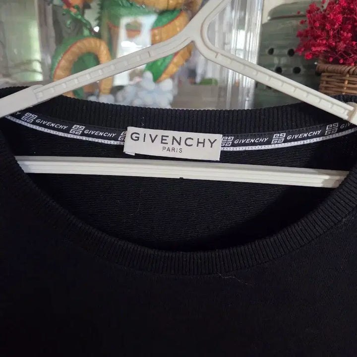 [BUNJANG] Givenchy Vintage Logo Men&