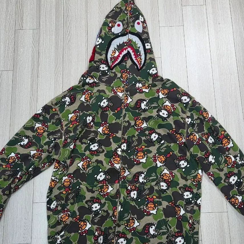 [BUNJANG] BAPE x Hello Kitty Hoodie Zip-Up (L) / 베이프 키티 후드집업