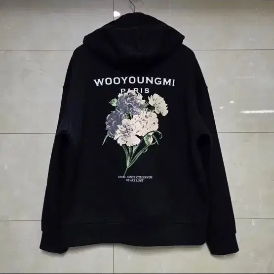[SOLD OUT] 우영미 플라워 프린팅 후드티 블랙