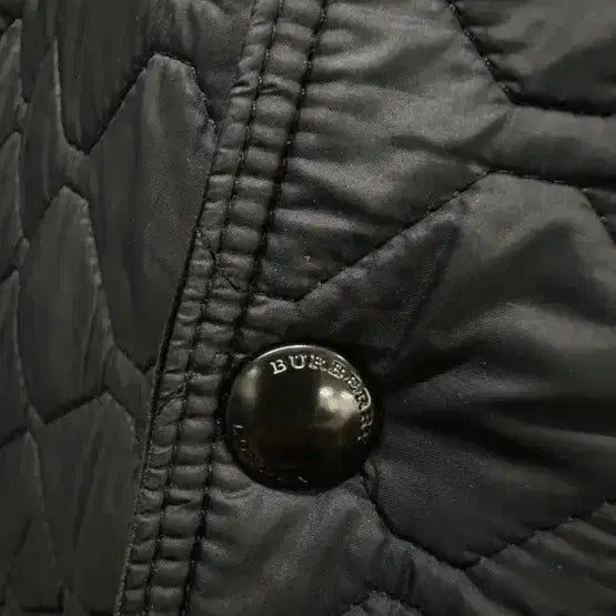 [SOLD OUT] [105] 버버리 퀼팅자켓 L (교신 O)