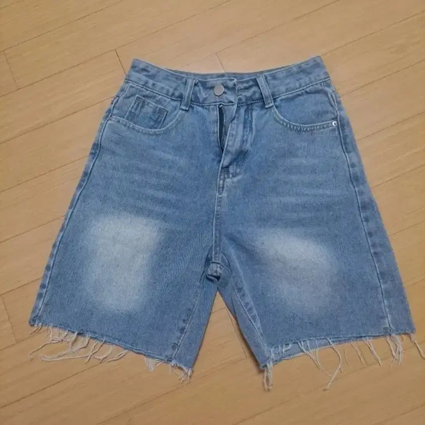 [BUNJANG] Bermuda Shorts / 버뮤다 반바지