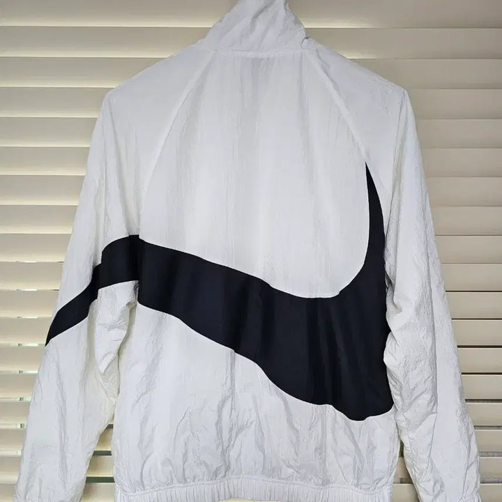 [BUNJANG] Nike Swoosh Windrunner Jacket M / 나이키 스우시 윈드러너 바람막이 M