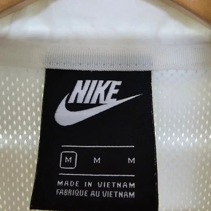 [BUNJANG] Nike Swoosh Windrunner Jacket M / 나이키 스우시 윈드러너 바람막이 M
