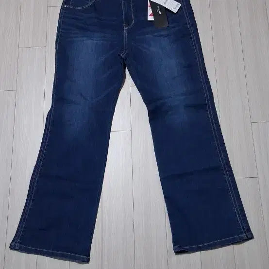 [BUNJANG] Blacky Premium Denim Bootcut Pants / (새상품)블라키 프리미엄 데님 팬츠
