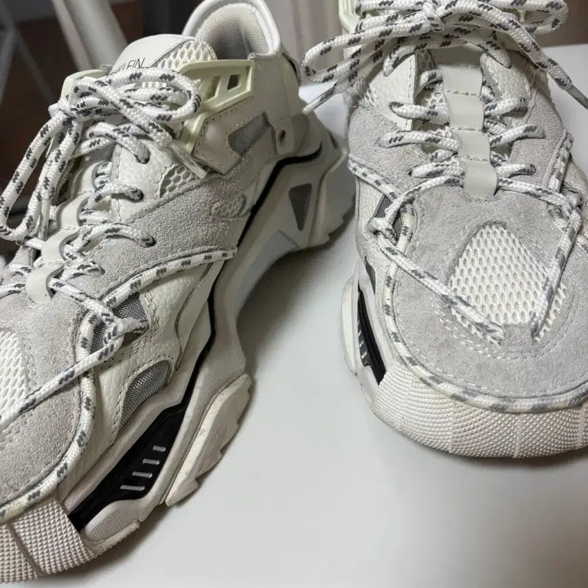 [BUNJANG] Calvin Klein 205W39NYC Strike Sneakers / 캘빈클라인 205W39NYC 스트라이크