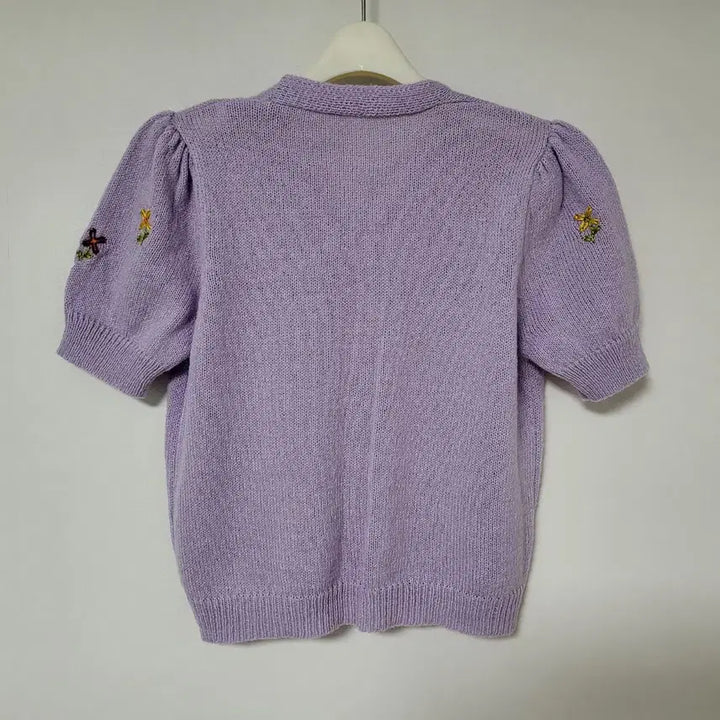 [BUNJANG] Embroidered Puff Knit Cardigan / 자수 퍼프 니트가디건 F