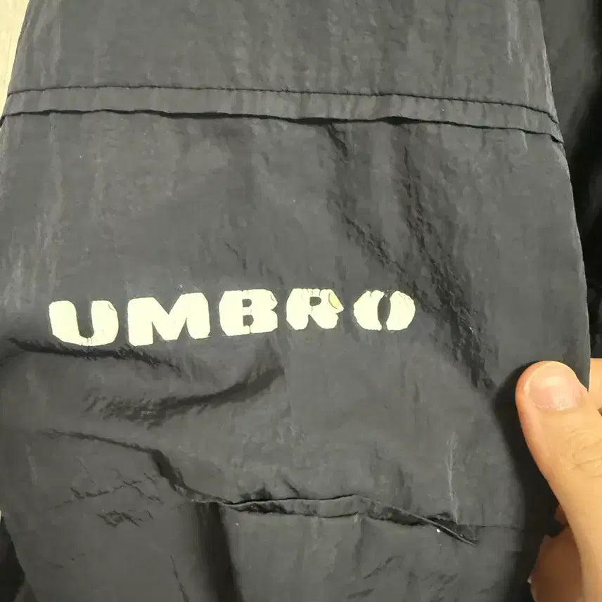 [BUNJANG] Umbro Windbreaker Jacket / 엄브로 바람막이