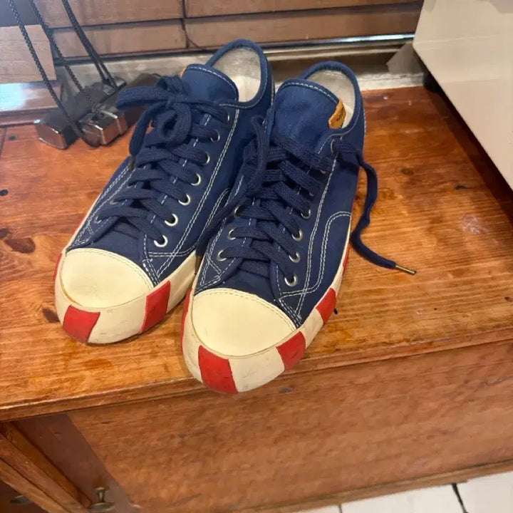 [BUNJANG] Beams Skagway 8 Sneakers (Size 260) / 비즈빔스캐그웨이8 (260황금사이즈)