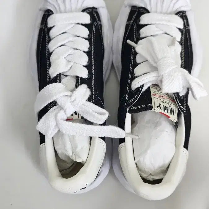 [BUNJANG] MMY Maison Mihara Yasuhiro Black Sneakers / MMY 메종미하라 야스히로 블랙 스니커즈