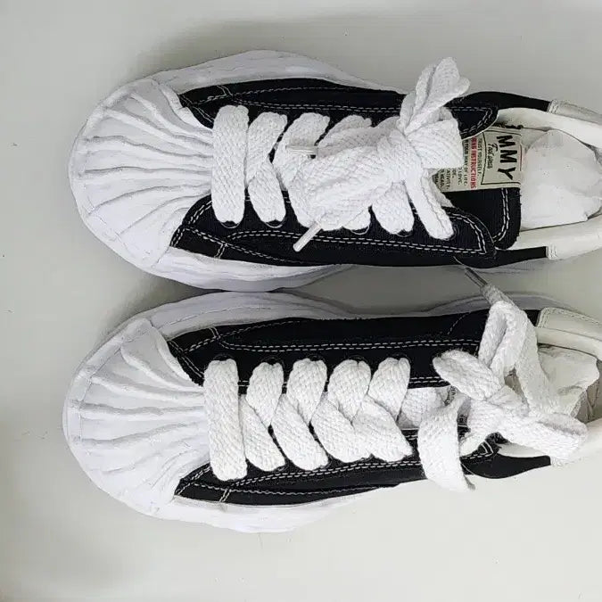 [BUNJANG] MMY Maison Mihara Yasuhiro Black Sneakers / MMY 메종미하라 야스히로 블랙 스니커즈