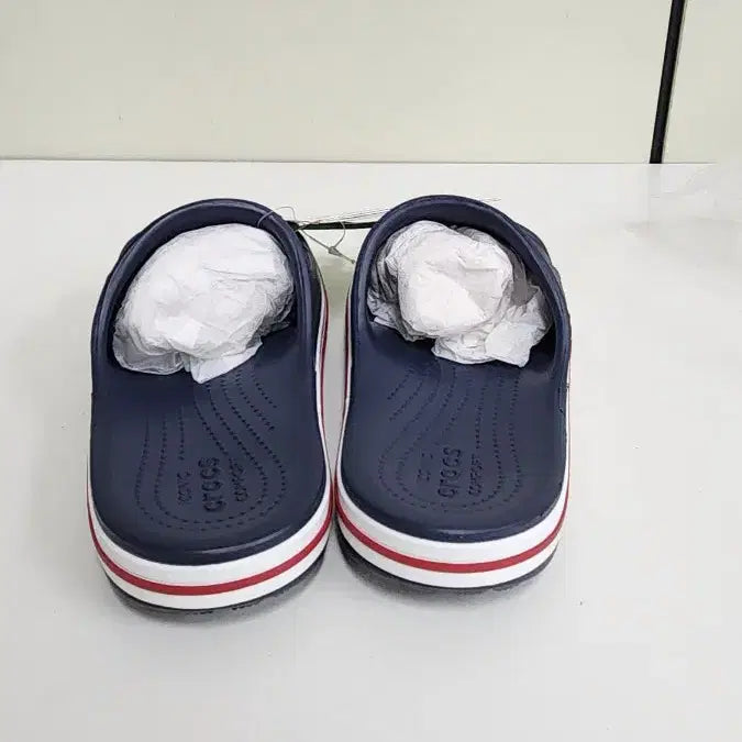 [BUNJANG] Crocs Bayaband Slide Navy + Jibbitz / 크록스 바야밴드 슬라이드 네이비 + 지비츠