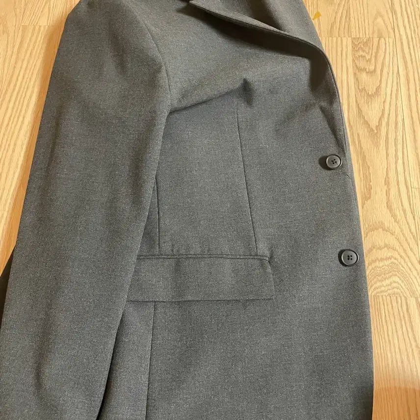 [BUNJANG] Uniqlo Tailored Blazer / 유니클로 그레이 테일러드 자켓