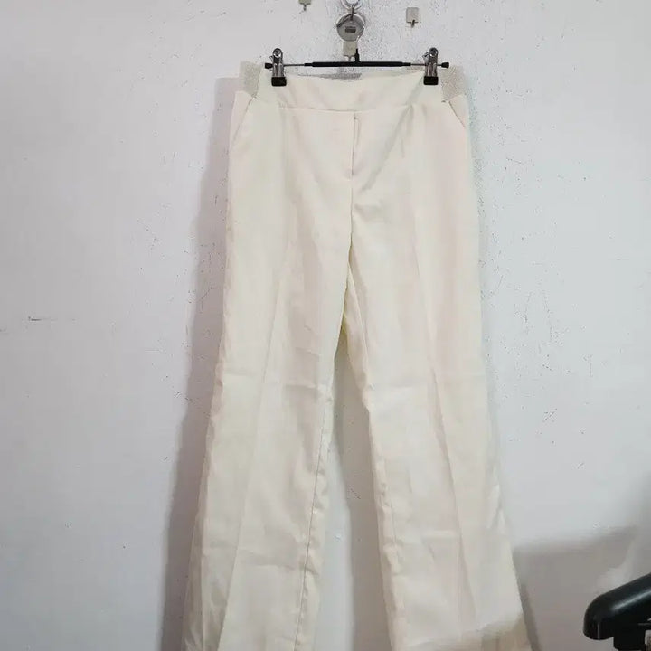 [SOLD OUT] 아이보리 부츠컷 슬랙스 바지32