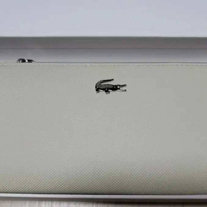 [BUNJANG] Lacoste Ivory Long Wallet / 라코스테 아이보리 장지갑 새제품
