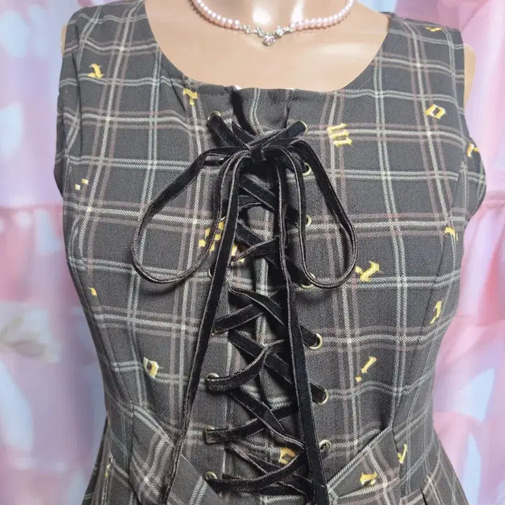 [BUNJANG] Ancruise Lace-Up Latte Ribbon Dress / 앙크루즈 레이스업 라떼 리본 원피스