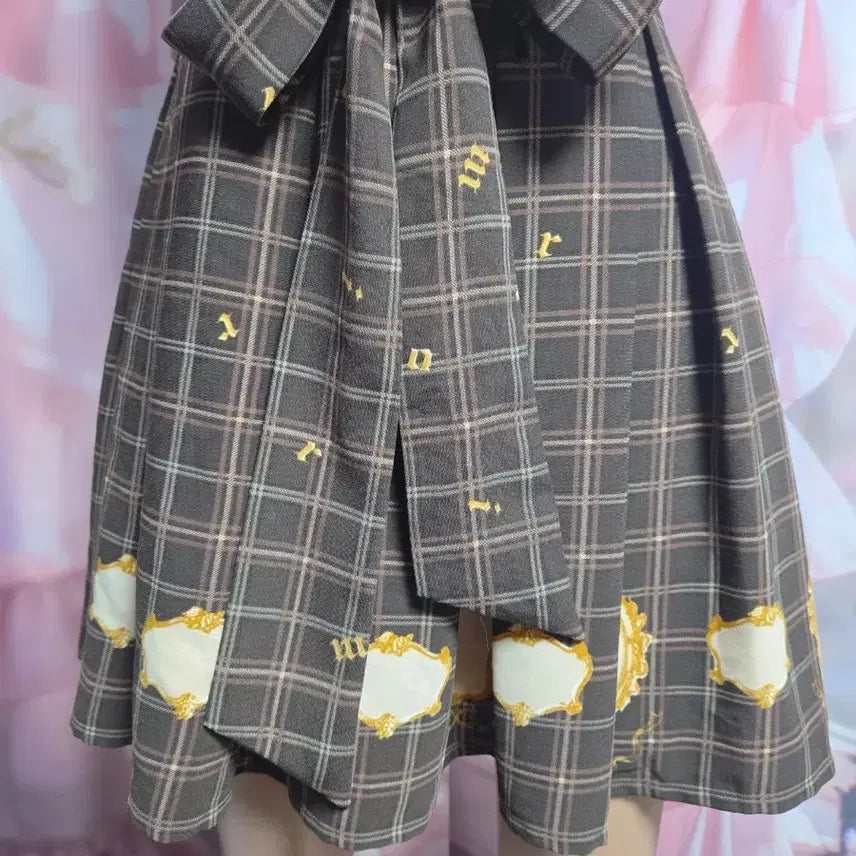 [BUNJANG] Ancruise Lace-Up Latte Ribbon Dress / 앙크루즈 레이스업 라떼 리본 원피스