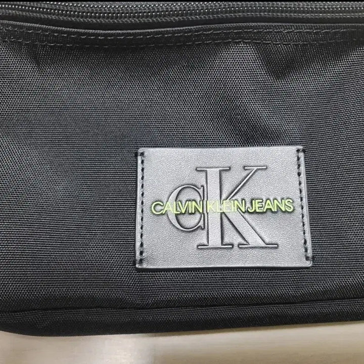 [BUNJANG] Calvin Klein Black Hip Pack CK Logo / 캘빈클라인 블랙 힙색 CK 로고 새상품급