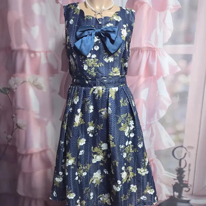[BUNJANG] Axis Palm Heart Neck Ribbon Dress / 새상품 엑시즈팜 하트넥 고전 리본 원피스