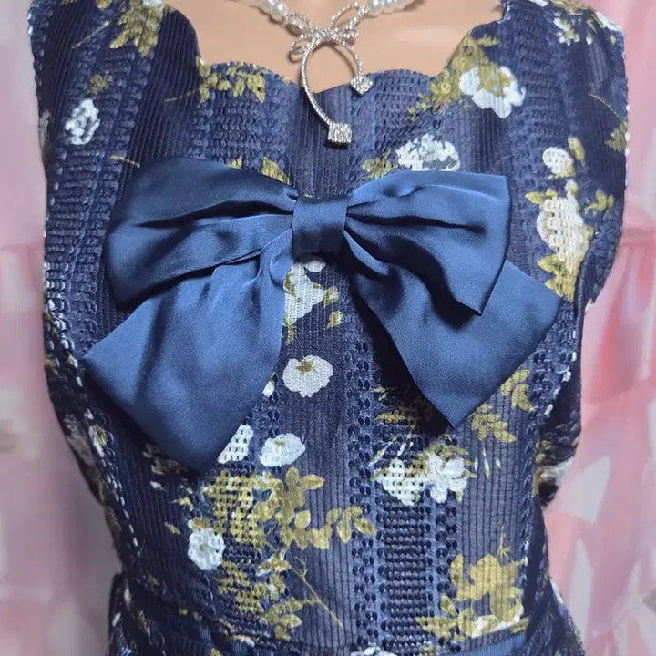 [BUNJANG] Axis Palm Heart Neck Ribbon Dress / 새상품 엑시즈팜 하트넥 고전 리본 원피스