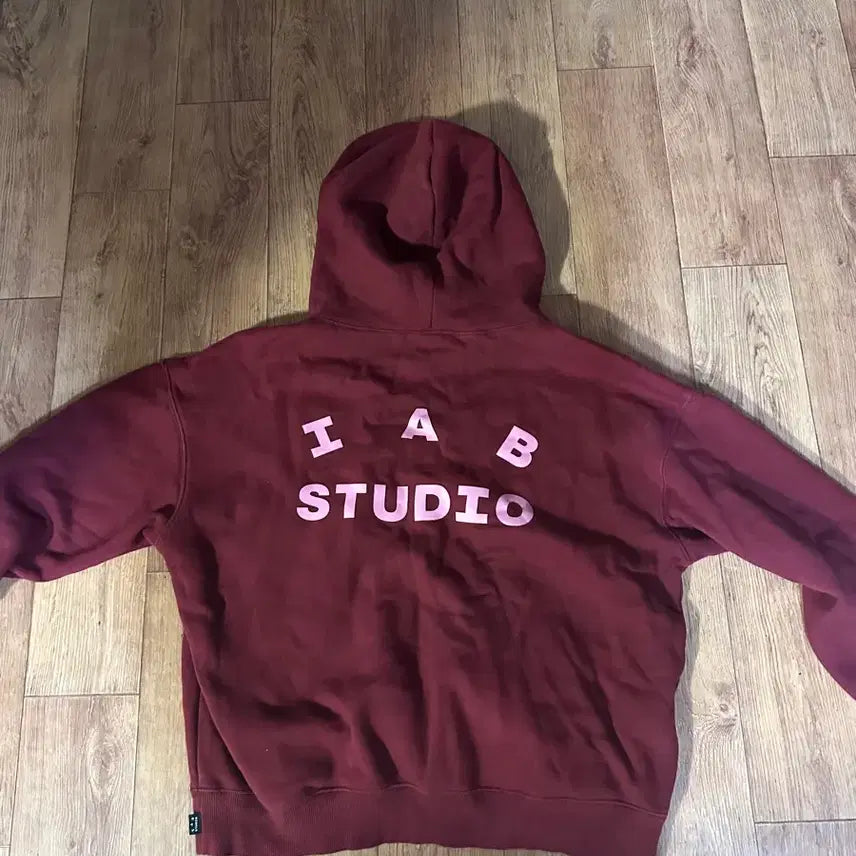 [BUNJANG] Iab Studio Hoodie Roseberry M / 아이앱스튜디오 후드티 로즈베리 팝니다